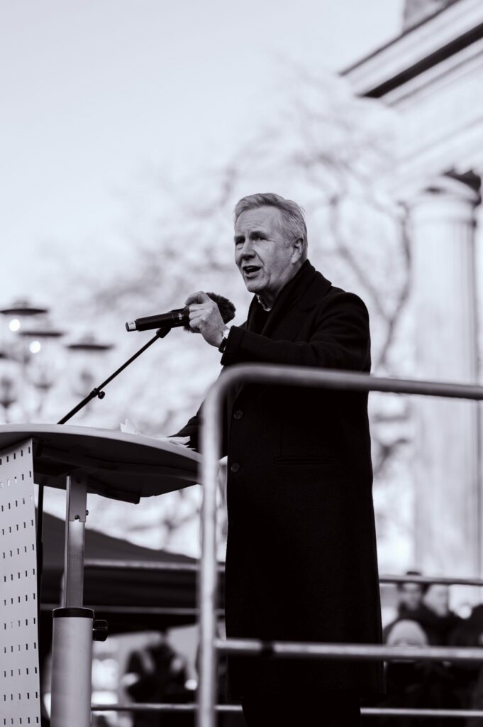 240120-Demo.bunt_.statt_.braun_.Foto_.BP_.aD_.Wulff_.Opernplatz.Hannover